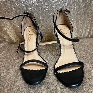 Lulus Black strapy Heels 3 inches
